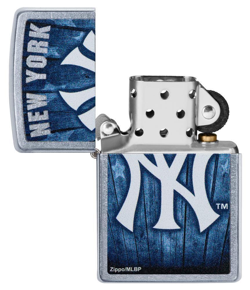MLB Yankees Lighter