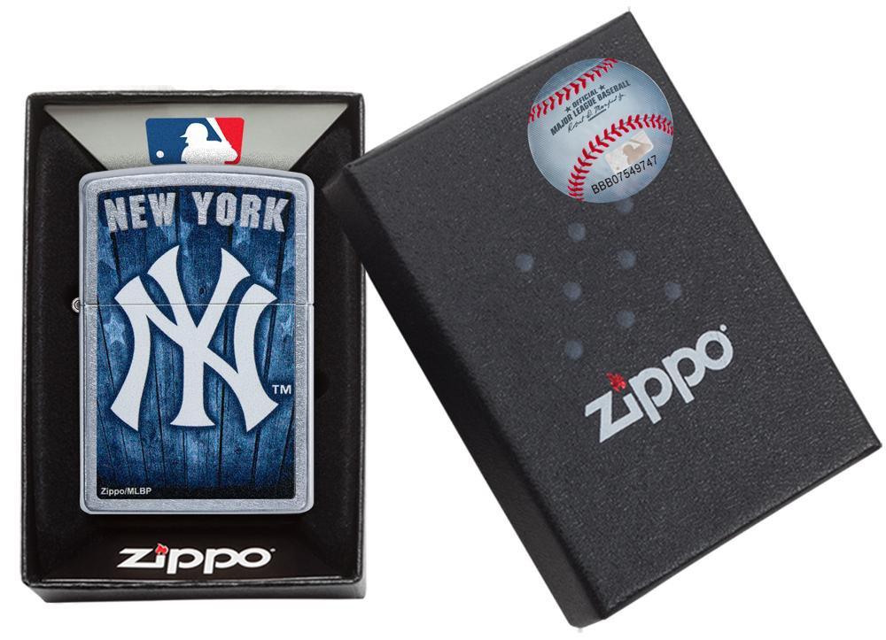 MLB Yankees Lighter