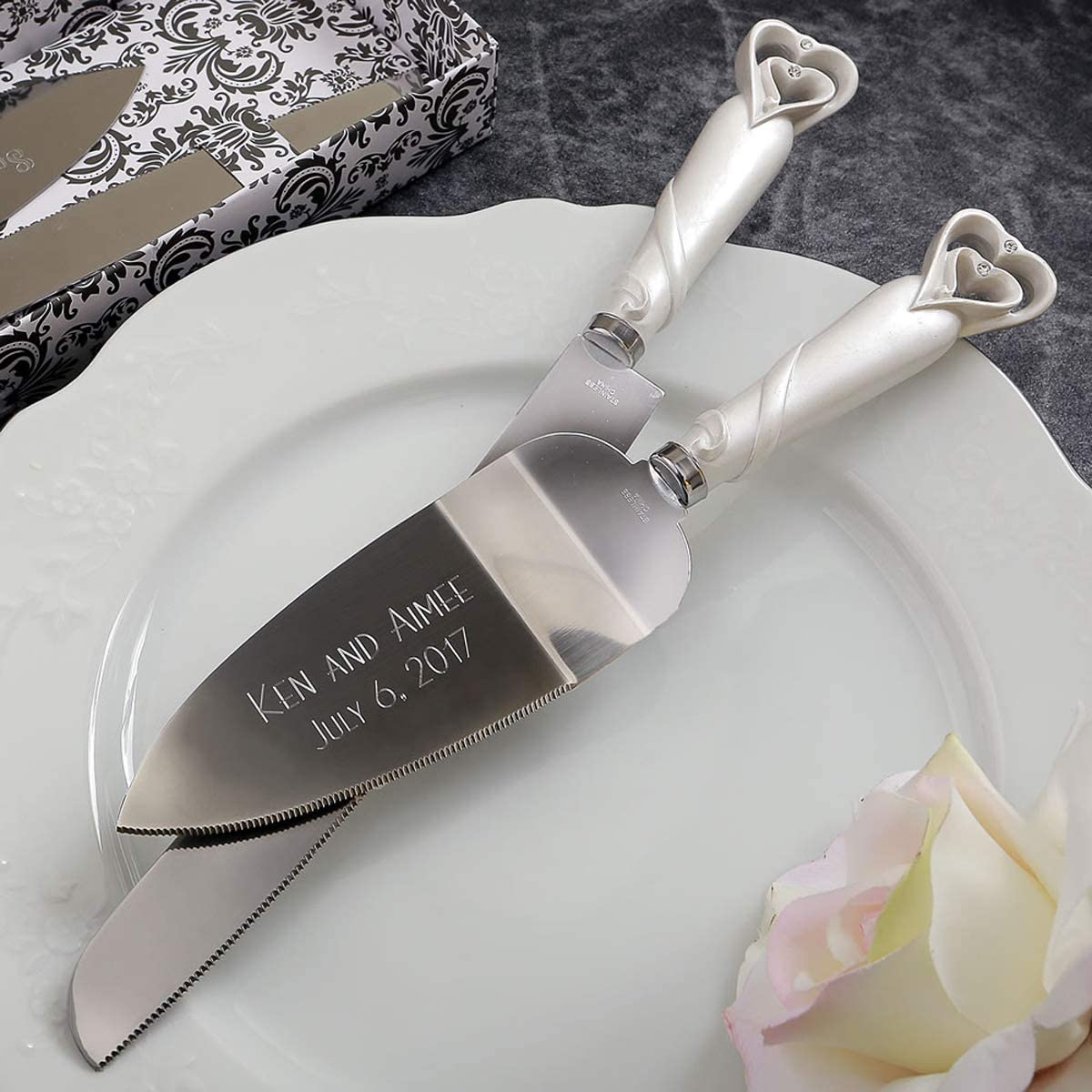 GIFTS INFINITY Personalized Wedding White Interlock Heart Cake Knife and Server Set Free Engraving (2401)